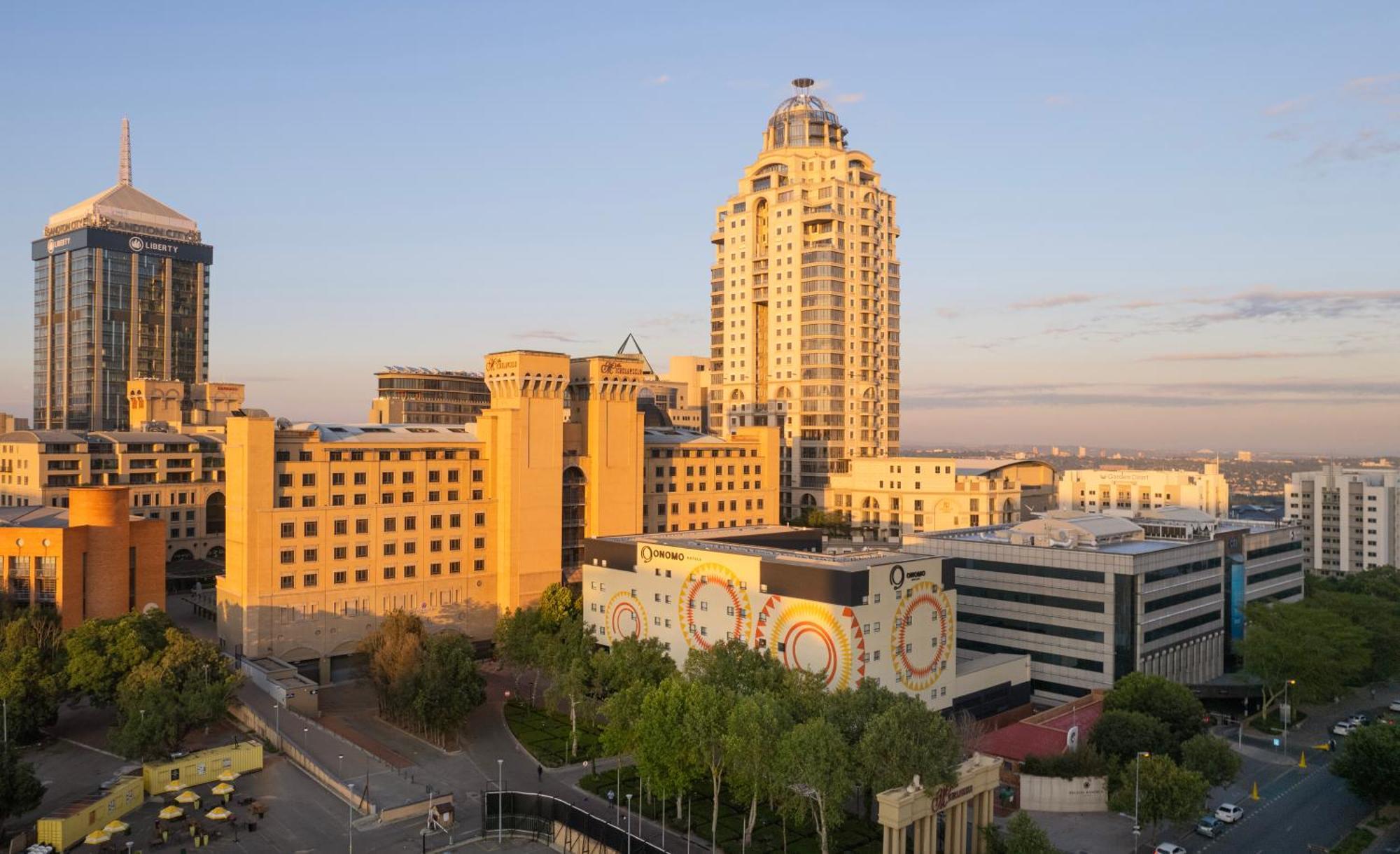 Onomo Hotel Johannesburg Sandton Exteriör bild